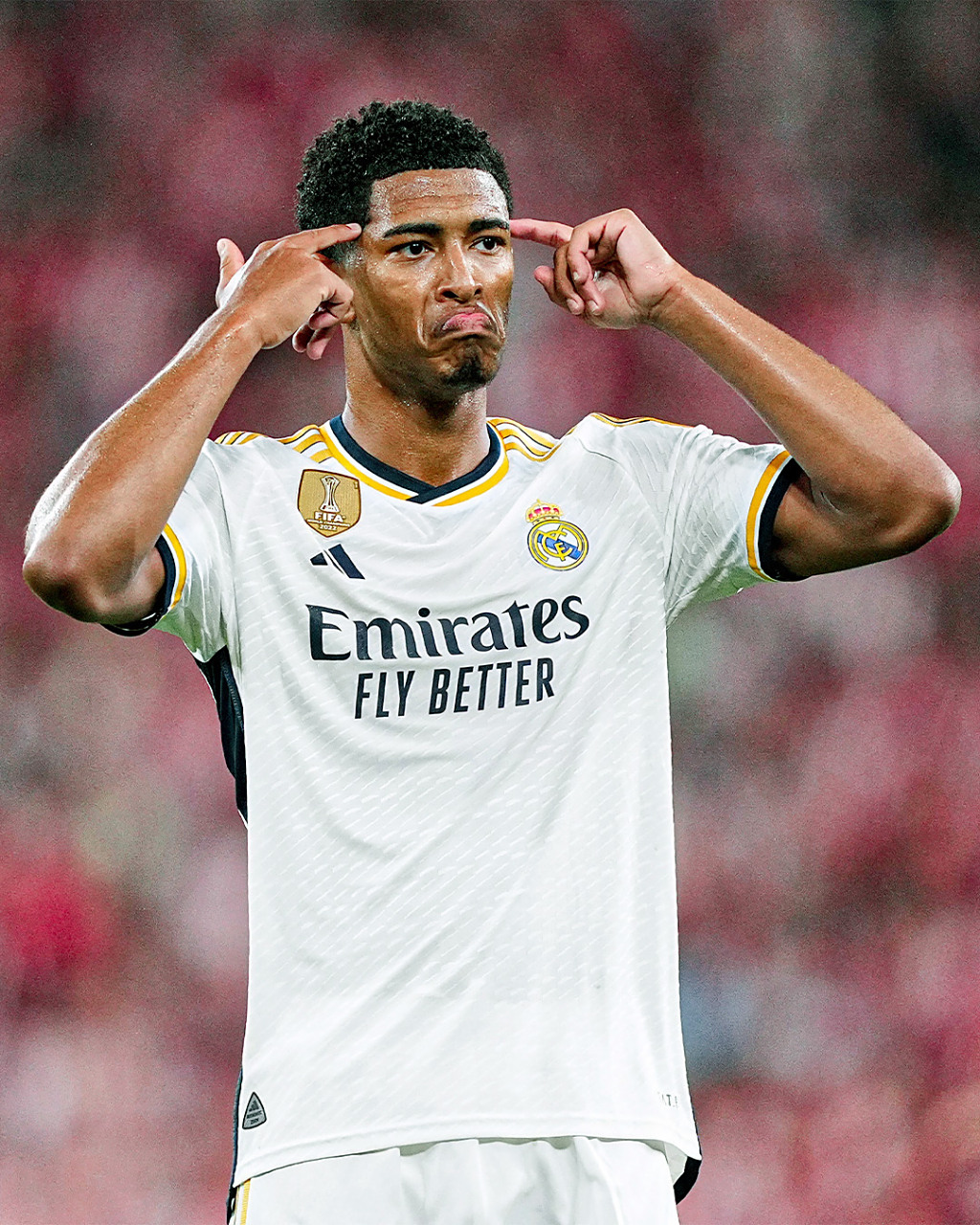 记者：洛佩斯因伤缺席泰山队训练，大概率将缺席赛季收官战