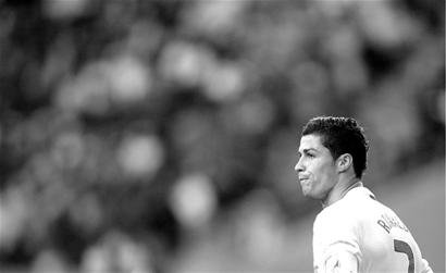 梅西夺冠后发动态庆祝！始终强调团队！还感谢工作人员和管理层！