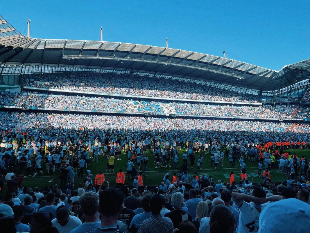 中国男子冰壶队在冬奥会资格赛中连胜两场，即将迎战新西兰和韩国，展现强大实力，期待继续拼搏。