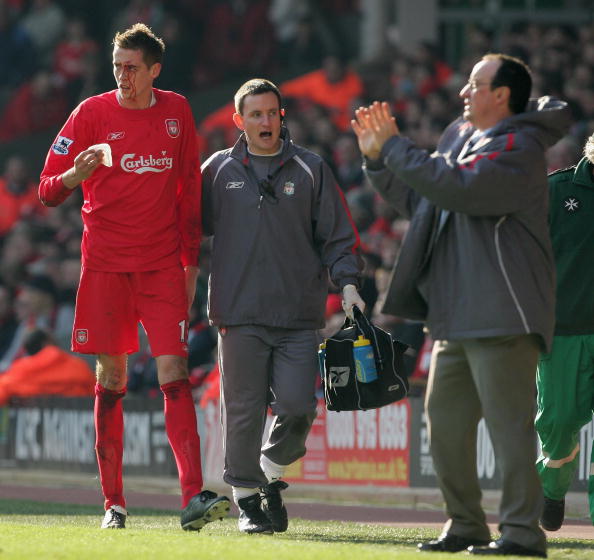 挪媒：哈兰德因曼奇尼摸屁股产生冲突，挪威队赛后庆祝至深夜（挪威媒体：哈兰德与曼奇尼因拍臀发生争执，挪威队赛后庆祝至深夜）