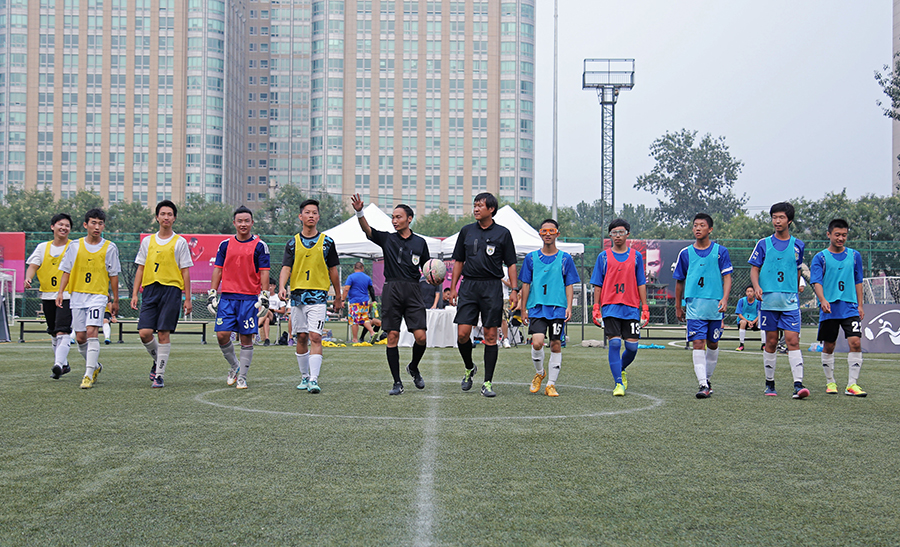 足球国足进攻体系被赞流畅度明显提升（国足进攻更顺畅，体系优化获赞）