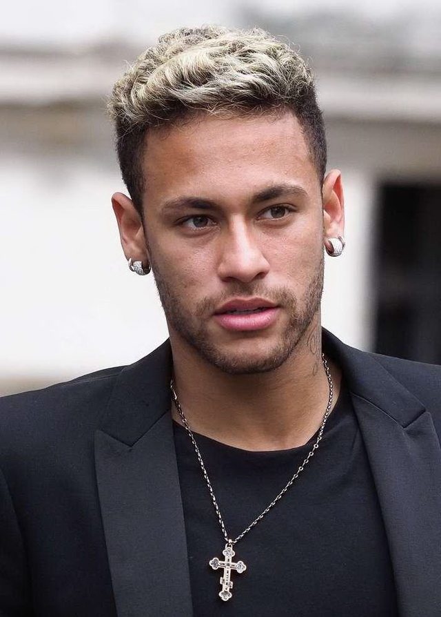 2025／26赛季英超：五大豪门将在冬窗争夺塞门约! 曼城、利物浦与热刺已加入（2025／26英超冬窗：曼城利物浦热刺入局，五大豪门围抢塞门约）