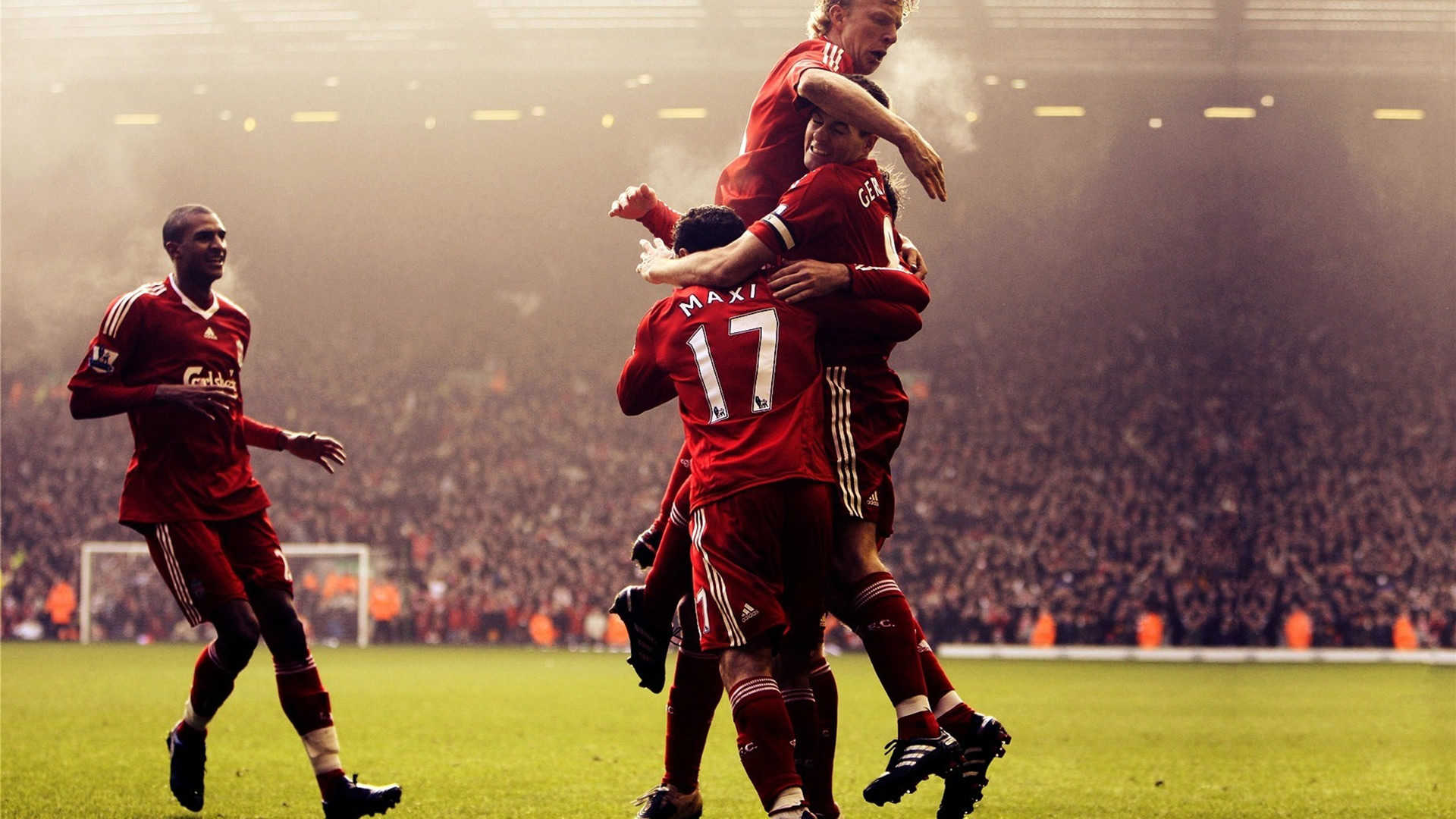 五大联赛积分榜：阿森纳2分领跑英超，巴萨4分优势领跑西甲，拜仁8分断层领先（五大联赛积分榜：英超阿森纳领先2分，西甲巴萨以4分居首，拜仁8分优势形成断层）