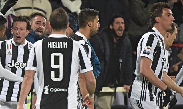 武里南联主帅：我们针对海港做了充分准备，比赛结果非常理想