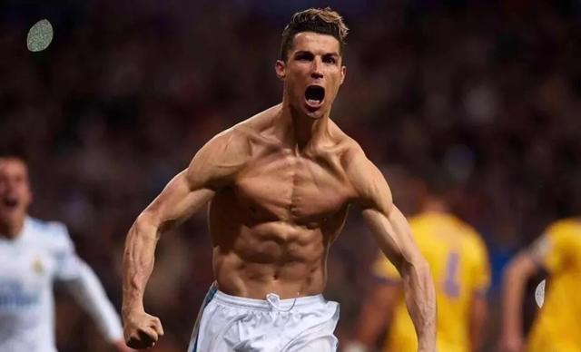 足球世界杯新增三座临时球场，应对球迷增长