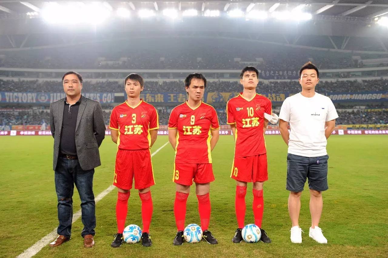 申花客战广岛三箭：吴曦领衔，米内罗、阿马杜、路易斯首发（申花客场挑战广岛三箭：吴曦率队，米内罗、阿马杜、路易斯进入首发阵容）