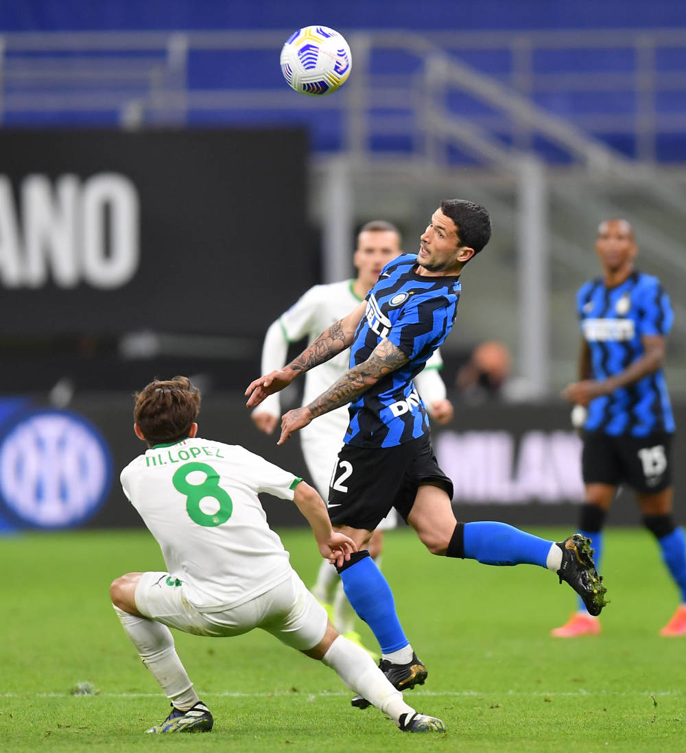 F1世界冠军现身2025阿布扎比大奖赛