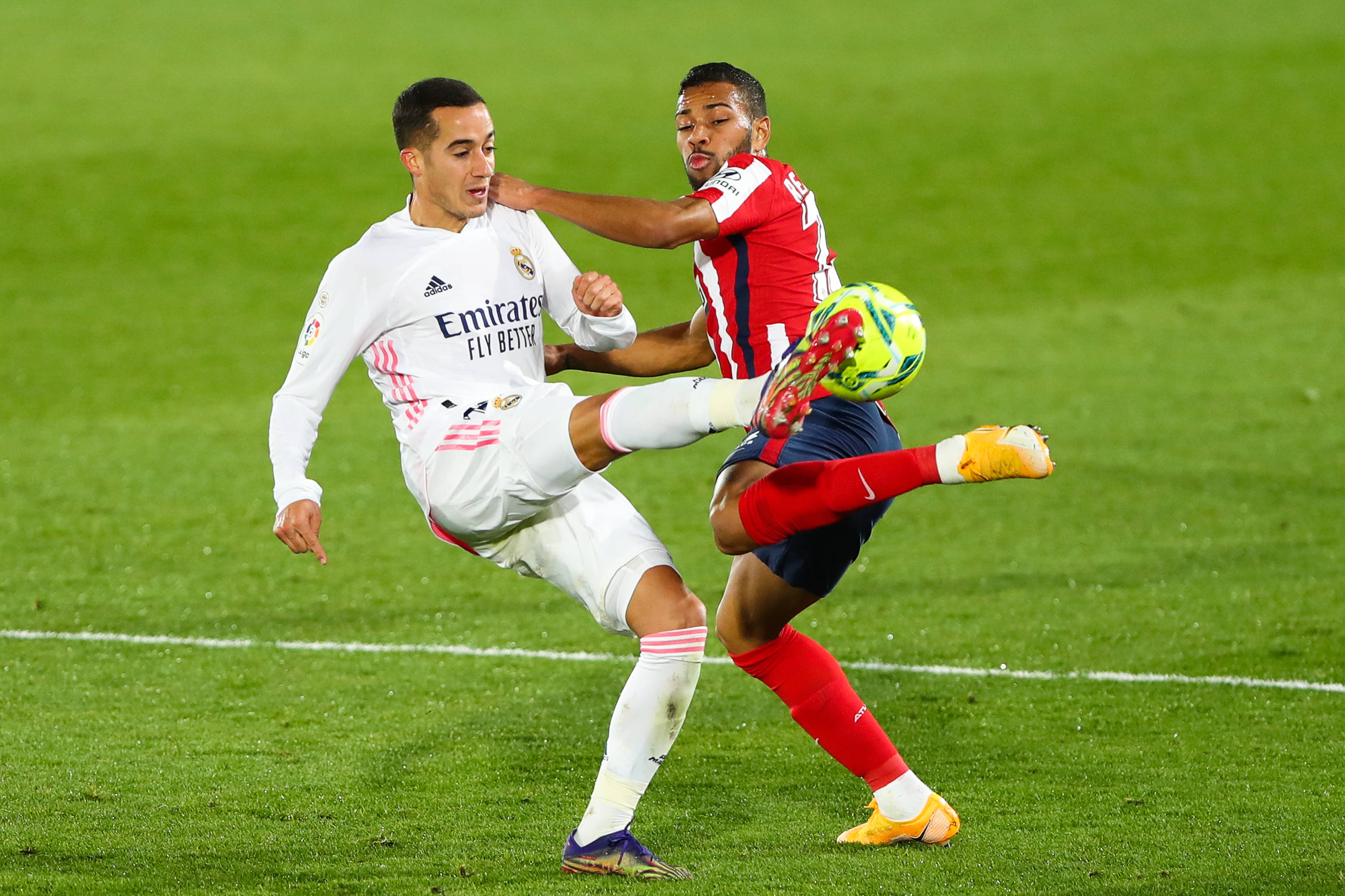 莫雷诺：第一天到米兰我还穿着卡通内裤，结果队友们都穿名牌