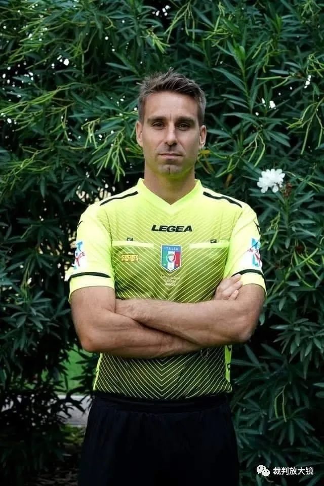 米兰双雄完成收购圣西罗球场及周边地块，新球场容量超7万人（AC米兰与国际米兰敲定收购圣西罗及周边地块，新球场可容纳逾7万人）